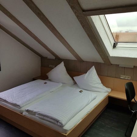 H41 Inn Hotel Garni Freiburg (Adults Only) 贡德尔芬根 外观 照片