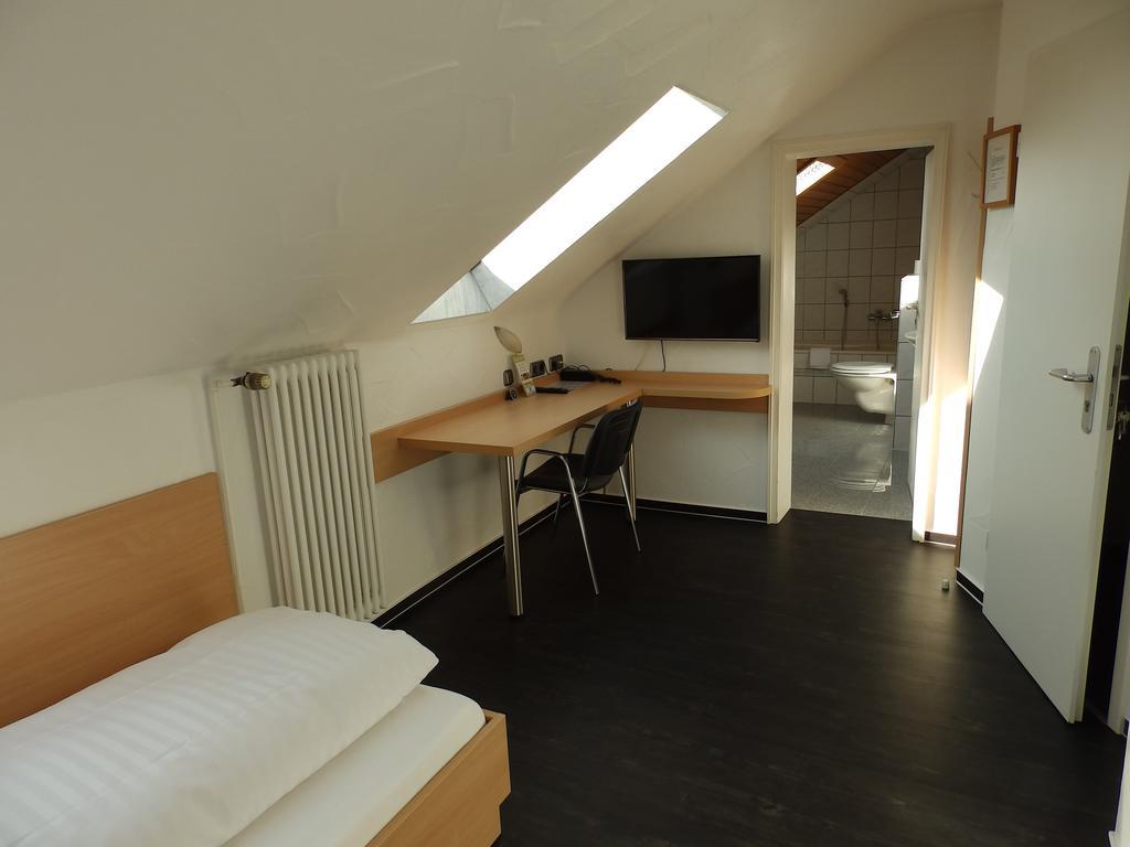 H41 Inn Hotel Garni Freiburg (Adults Only) 贡德尔芬根 外观 照片
